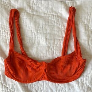 L*space camellia bikini top size small poppy